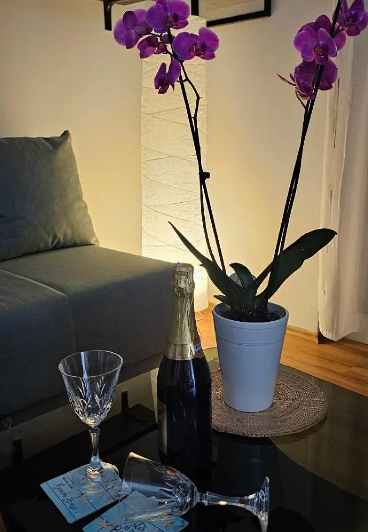 To Be Apartment Pula 0*,  Croatia